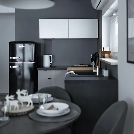 Hill & Chill - Nowoczesne Stodoly Ze Strefa Spa, Balia, Sauna 库多瓦-兹德鲁伊