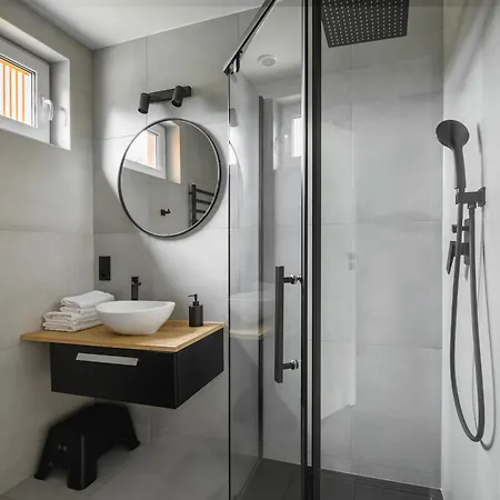 Holiday home Hill & Chill - Nowoczesne Stodoly Ze Strefa Spa, Balia, Sauna *