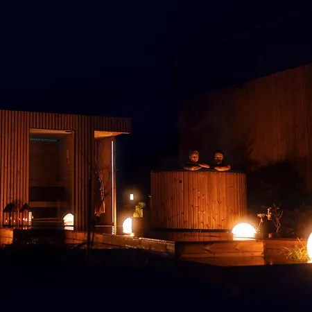 Holiday home Hill & Chill - Nowoczesne Stodoly Ze Strefa Spa, Balia, Sauna Kudowa Zdroj