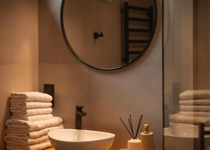 Holiday home Hill & Chill - Nowoczesne Stodoly Ze Strefa Spa, Balia, Sauna Kudowa Zdroj